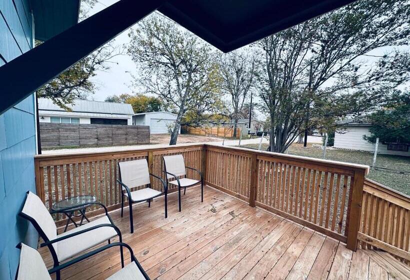 膳宿费 Texas Blue Apple Cottage