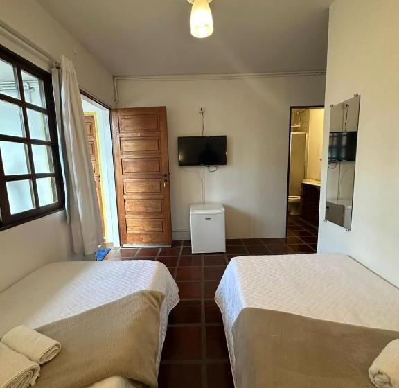 پانسیون Thalassa Pousada