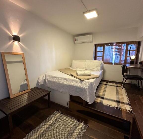 پانسیون Thalassa Pousada