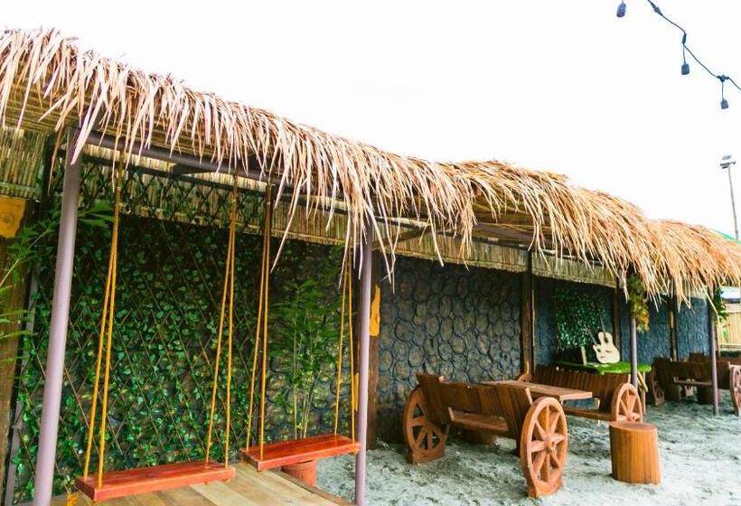 Sun In Hand Beach Resort