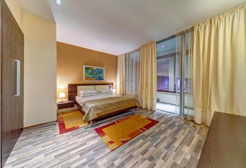 апартаменти свети трифон