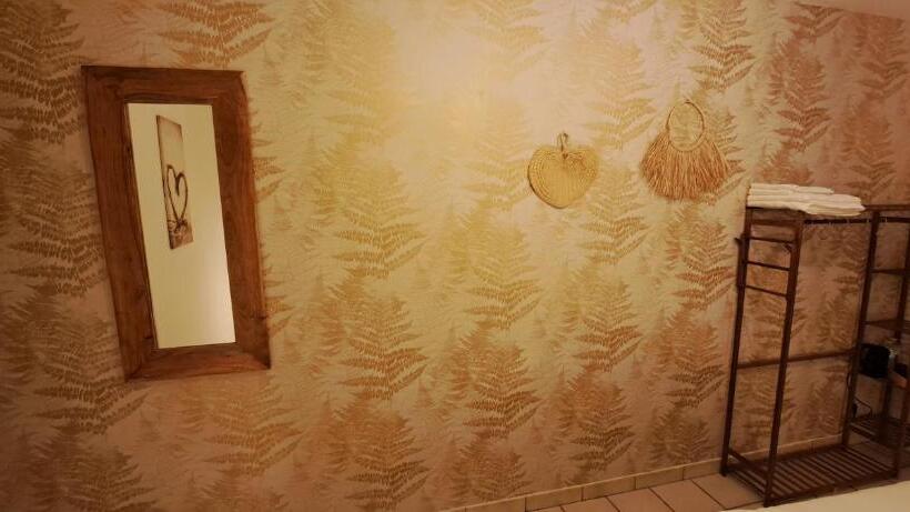 הוסטל Dikke Vriend , Herberg & Taverne