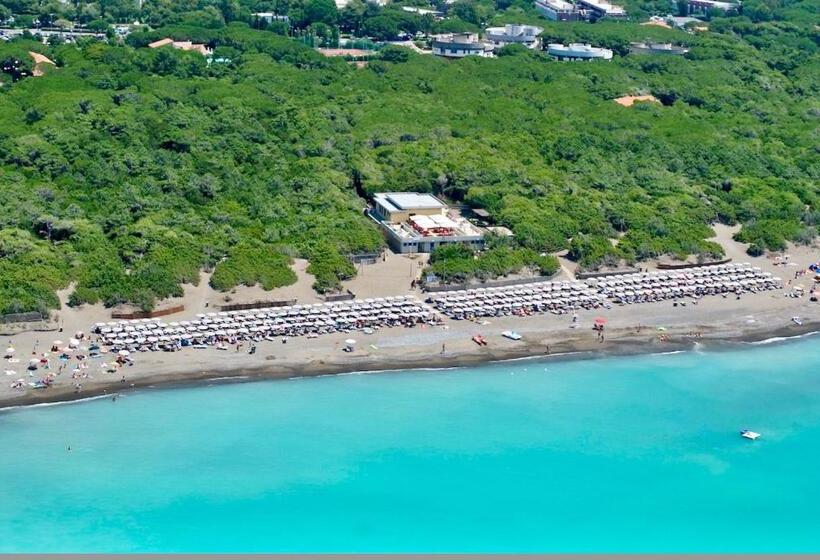 Apartments In Residence With Swimming Pool In Marina Di Bibbona