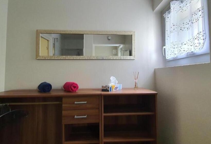 تختخواب و صبحانه Chambre Balnéo à Chaumont