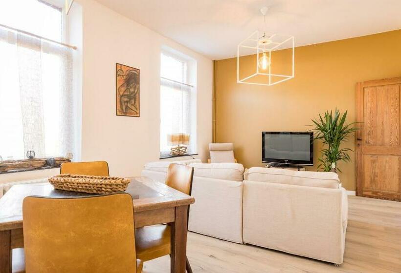 ベッドアンドブレックファースト Gîtes In Huy   Appartements Chaleureux Dans Le Centre De Huy