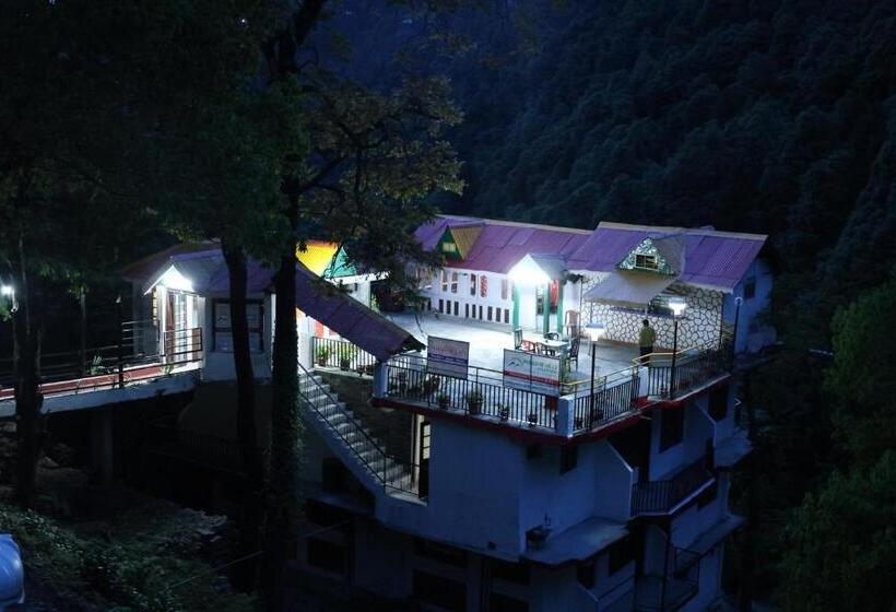 هتل Paradise Hills Dalhousie Panchpula   Near Panchpula Water Fall