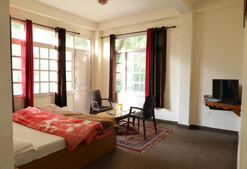 هتل Paradise Hills Dalhousie Panchpula   Near Panchpula Water Fall