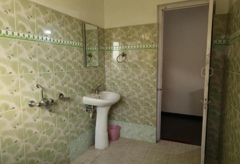 هتل Paradise Hills Dalhousie Panchpula   Near Panchpula Water Fall