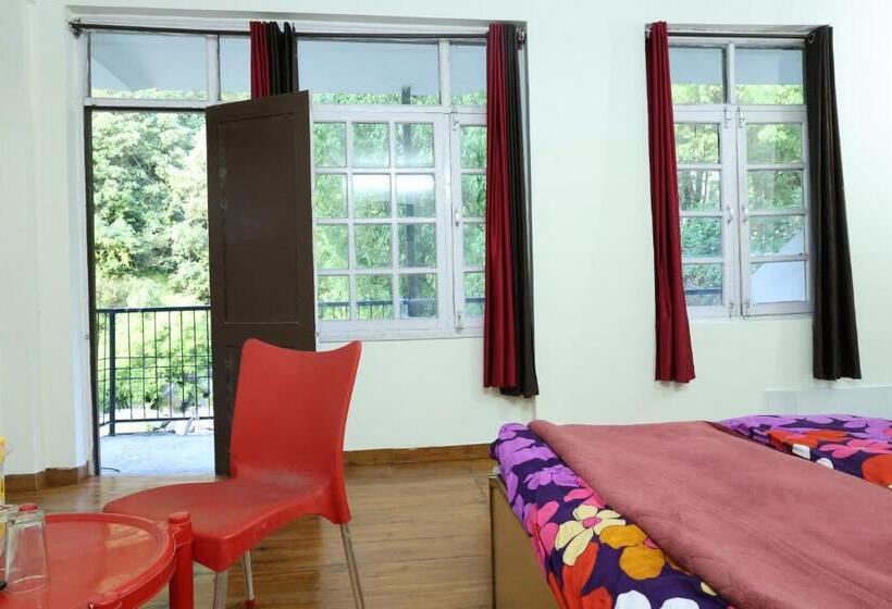 هتل Paradise Hills Dalhousie Panchpula   Near Panchpula Water Fall