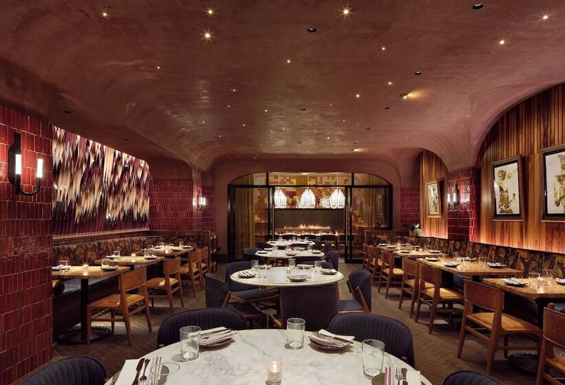 21c Museum Hotel St Louis