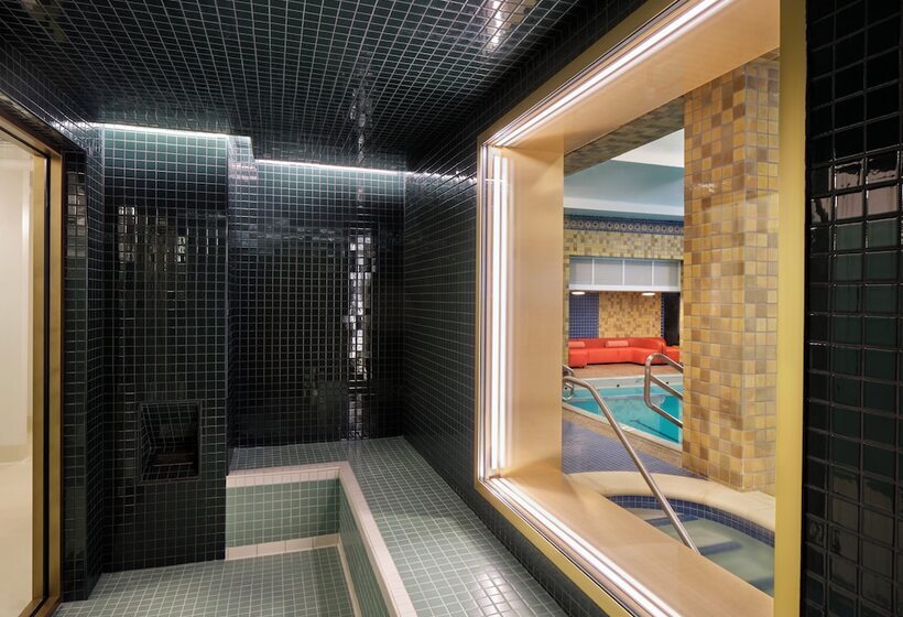 21c Museum Hotel St Louis