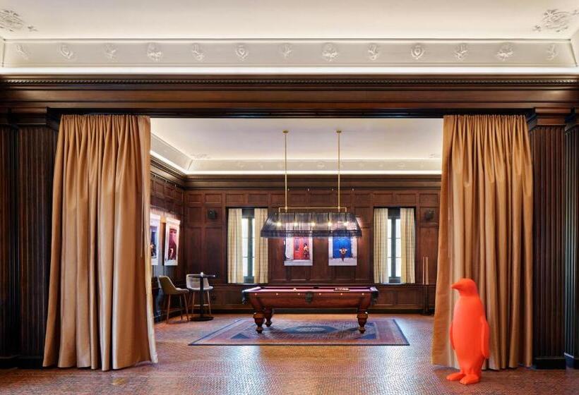 21c Museum Hotel St Louis