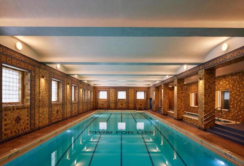 21c Museum Hotel St Louis