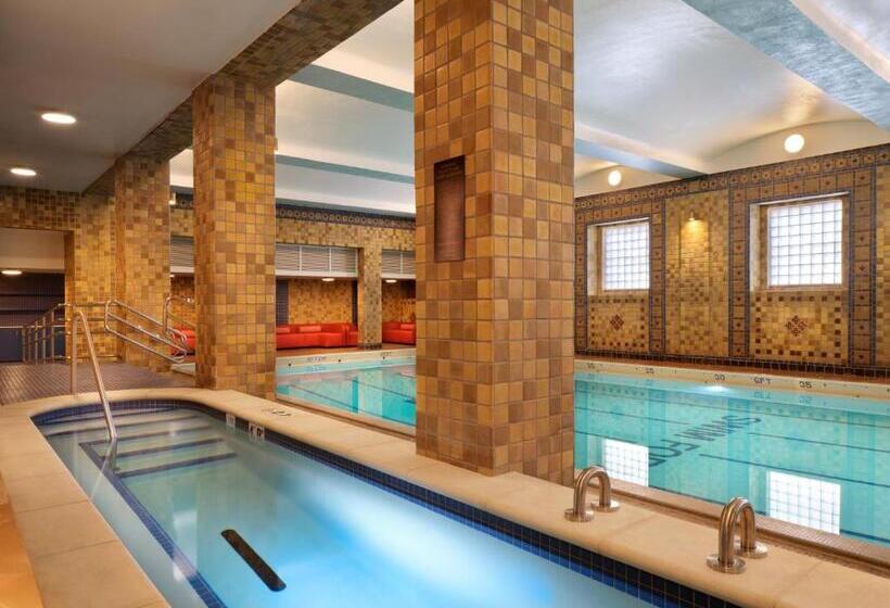 21c Museum Hotel St Louis