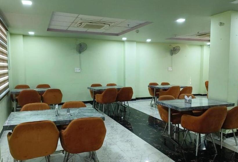 Отель Amar Palace Bharatpur