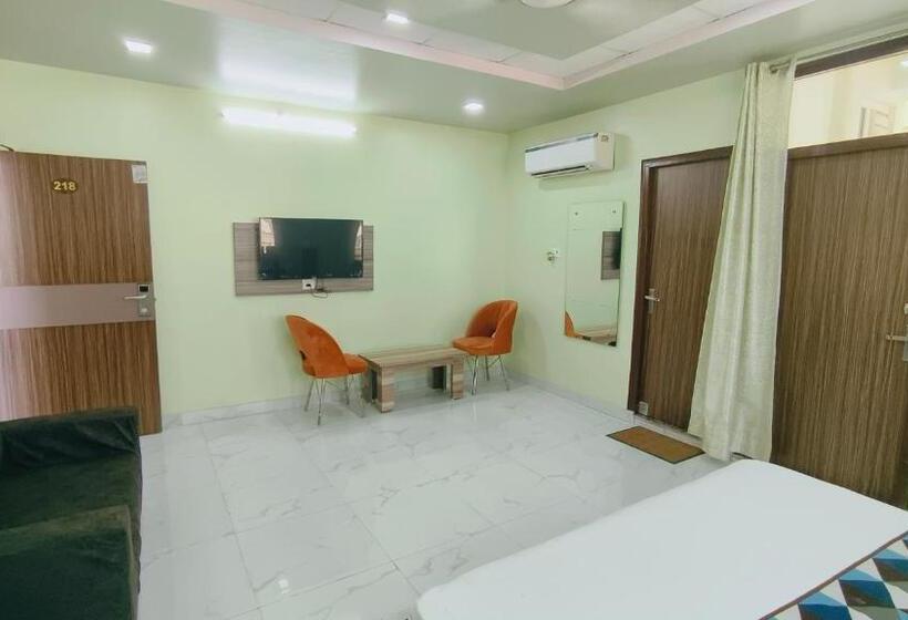 Отель Amar Palace Bharatpur