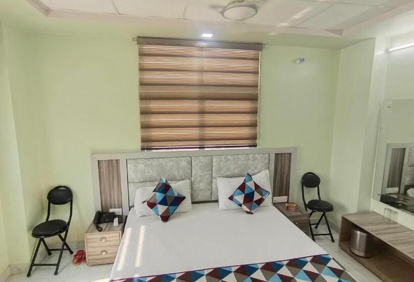 Отель Amar Palace Bharatpur