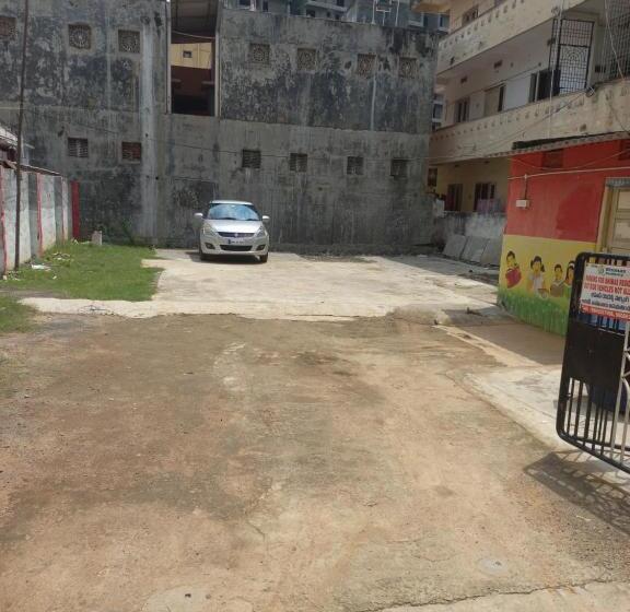 호텔 Bhimas Residency