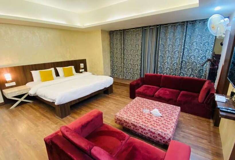 فندق Ganga Residency