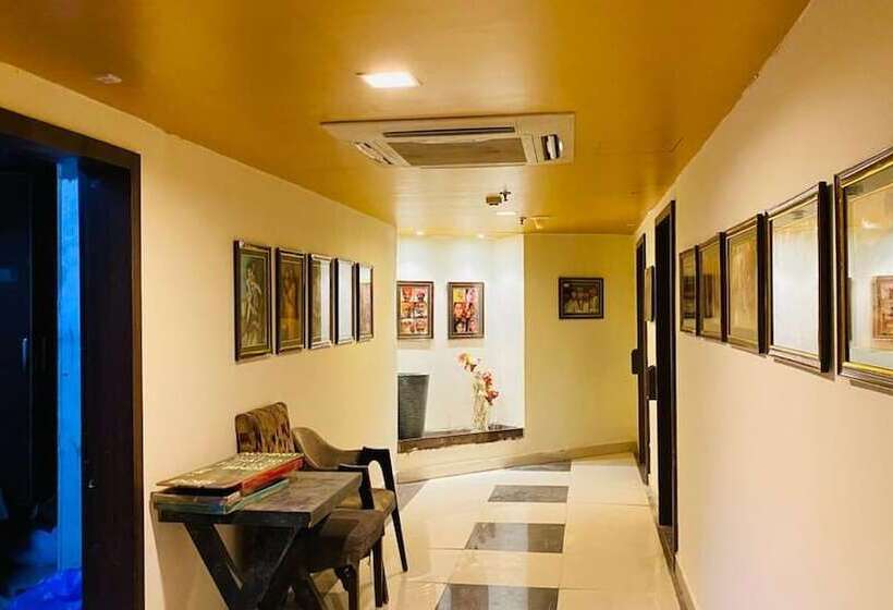 فندق Ganga Residency