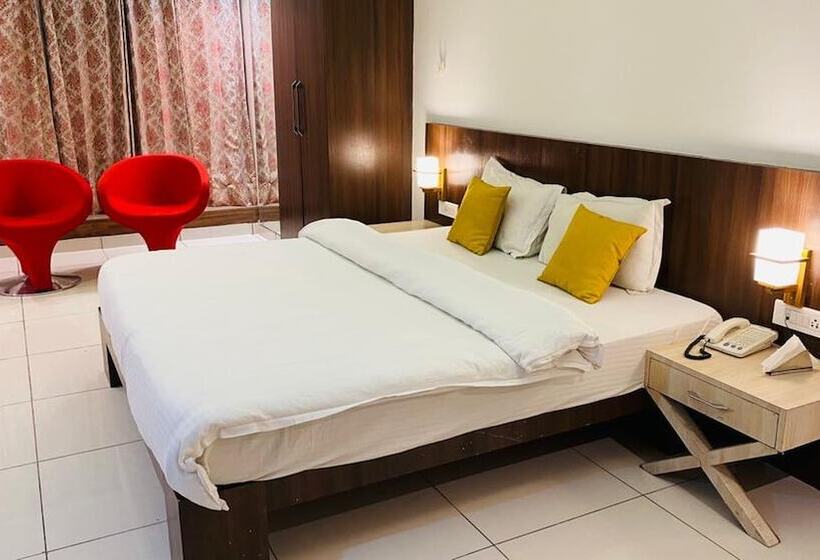 فندق Ganga Residency