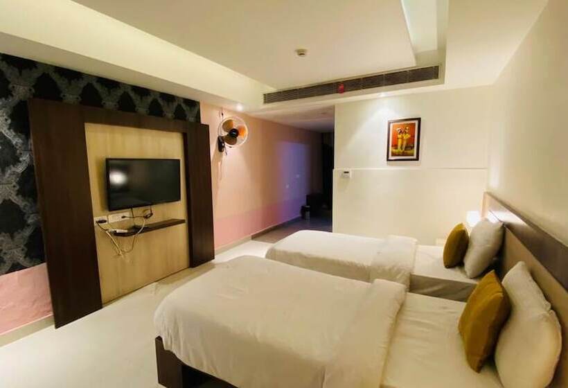 فندق Ganga Residency