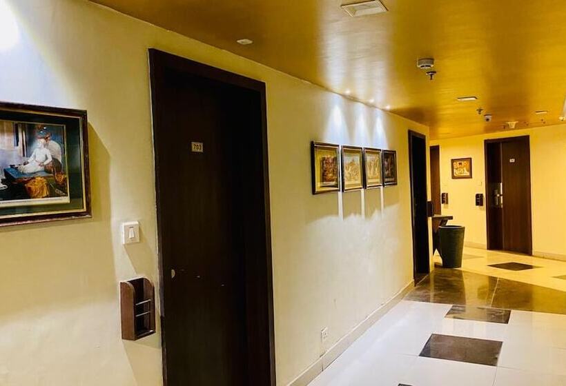 فندق Ganga Residency