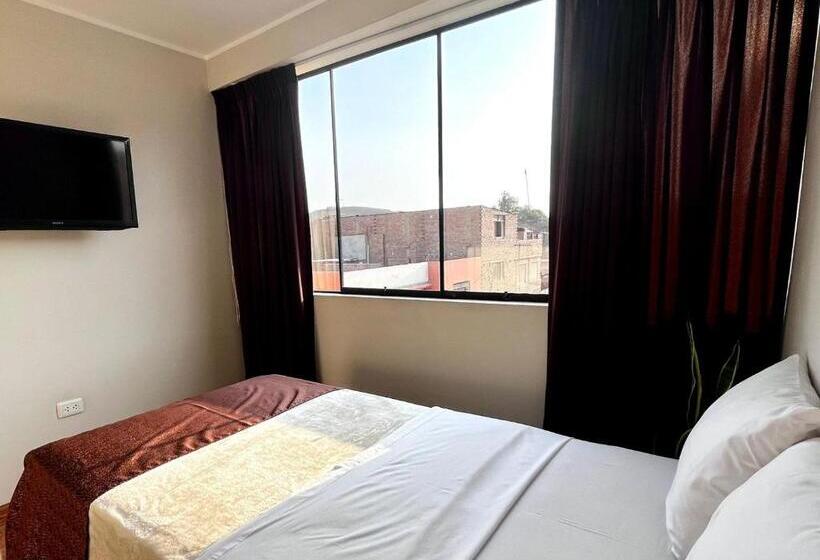 فندق Cosmopolitan Inn