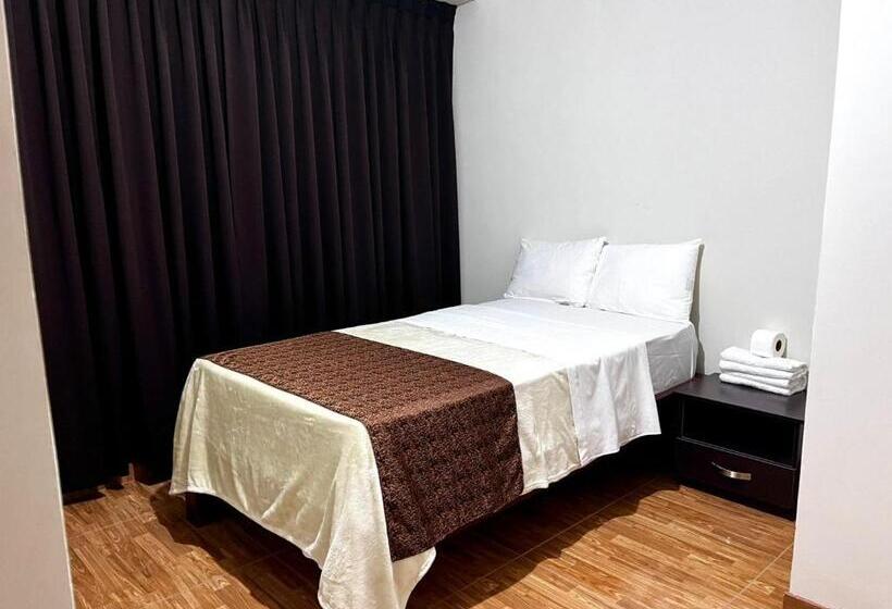 فندق Cosmopolitan Inn