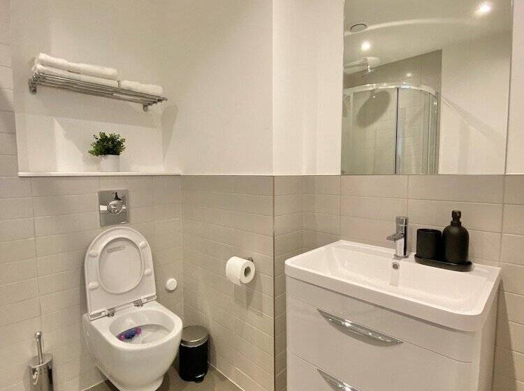 胶囊酒店 Goodwin St