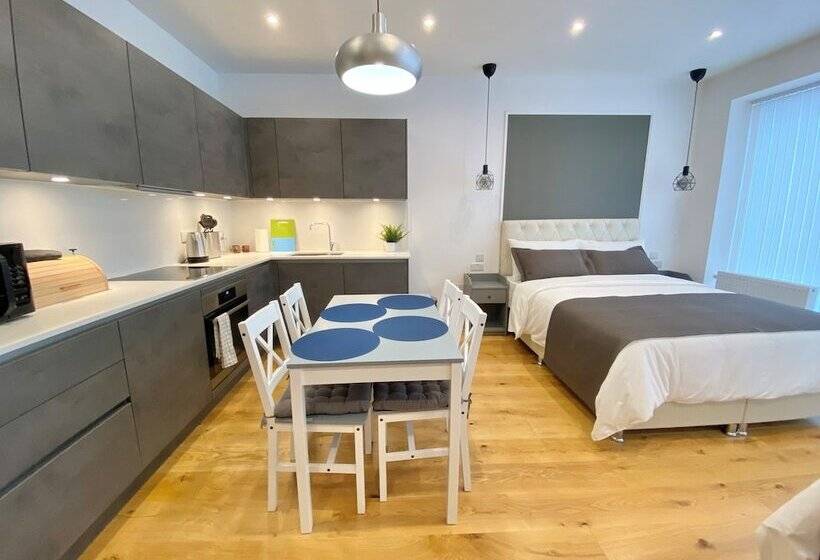 胶囊酒店 Goodwin St