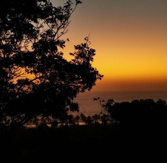 هتل Dr Nisha S Vedic Remedies