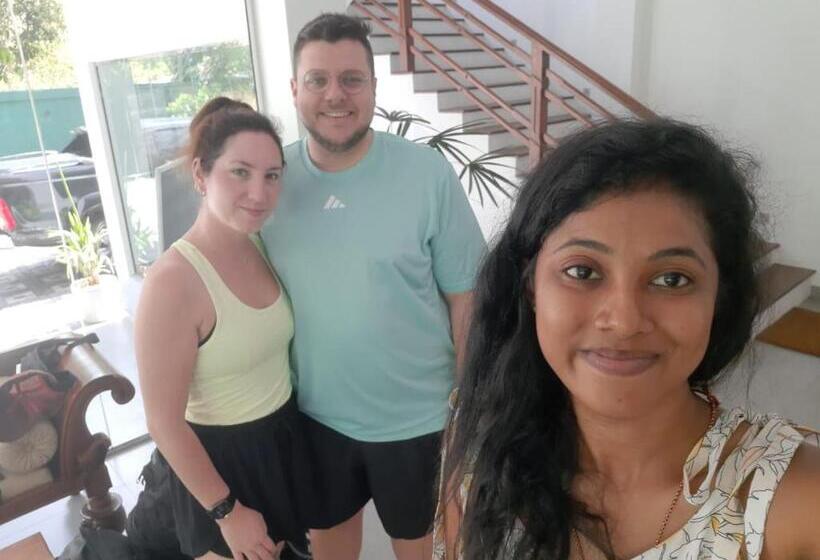 Отель Eden Grand