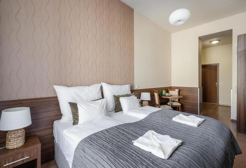 هتل Elit Boutique Rooms  Best Location by bqa