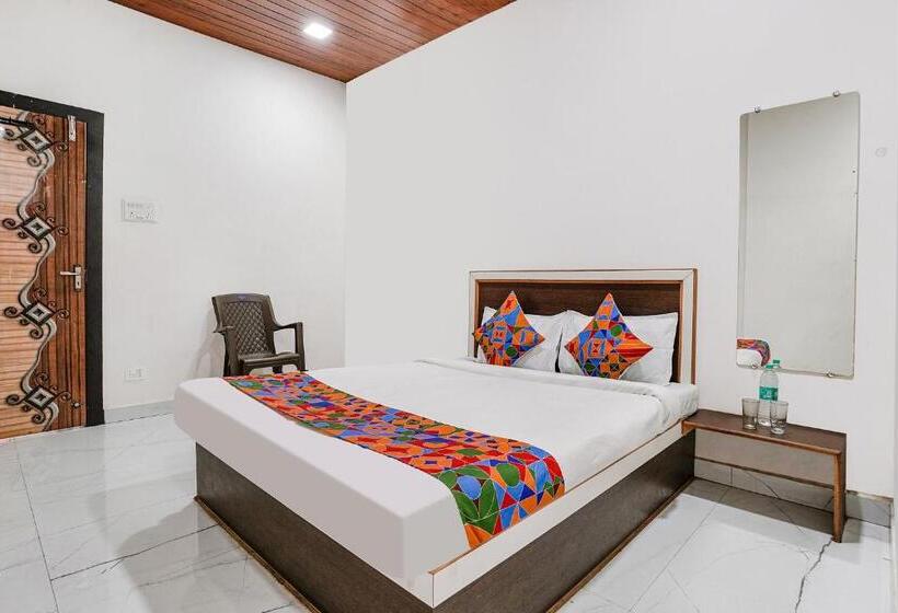 ホテル Fabexpress Sai Lodging I   Nr Nashik Railway Station