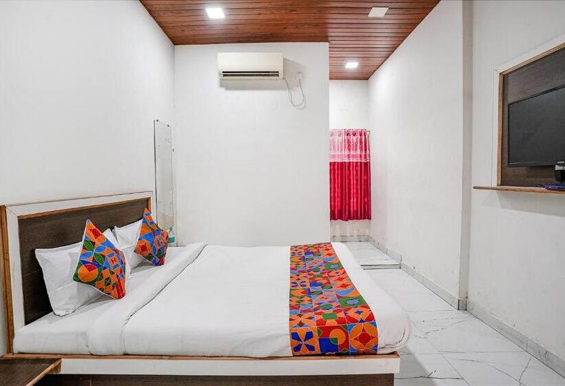 ホテル Fabexpress Sai Lodging I   Nr Nashik Railway Station