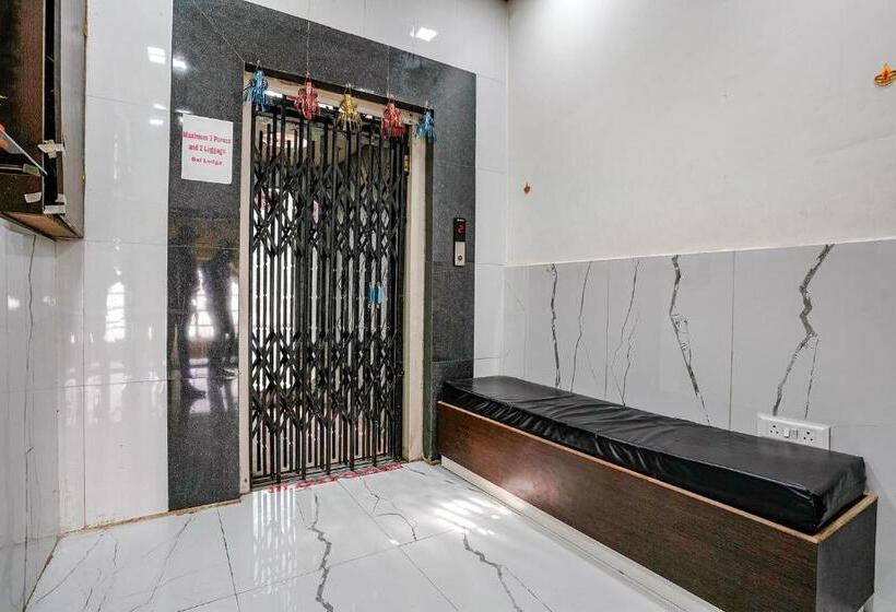 ホテル Fabexpress Sai Lodging I   Nr Nashik Railway Station