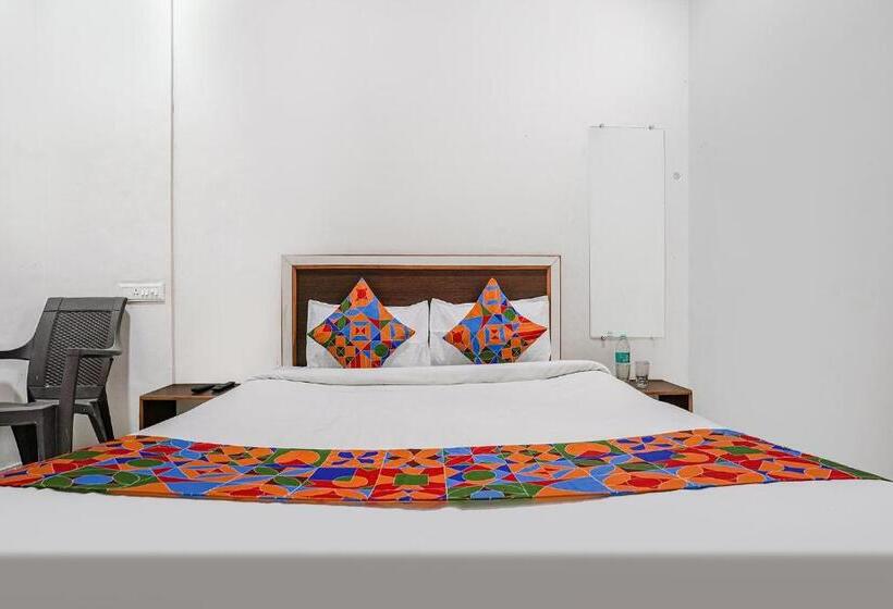 ホテル Fabexpress Sai Lodging I   Nr Nashik Railway Station