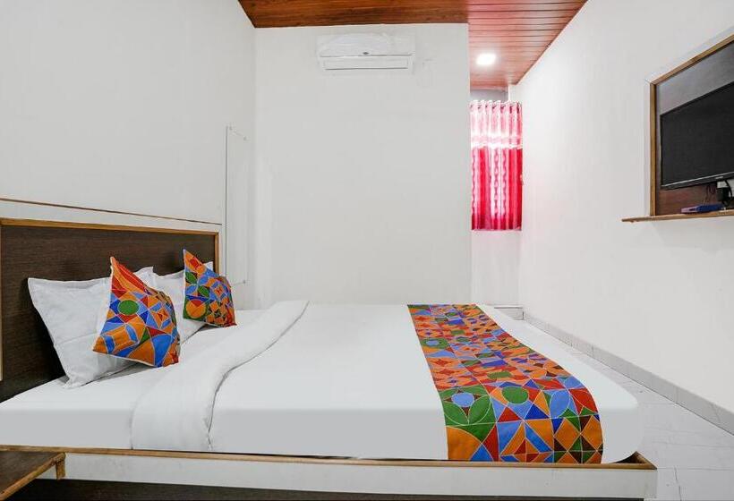 ホテル Fabexpress Sai Lodging I   Nr Nashik Railway Station