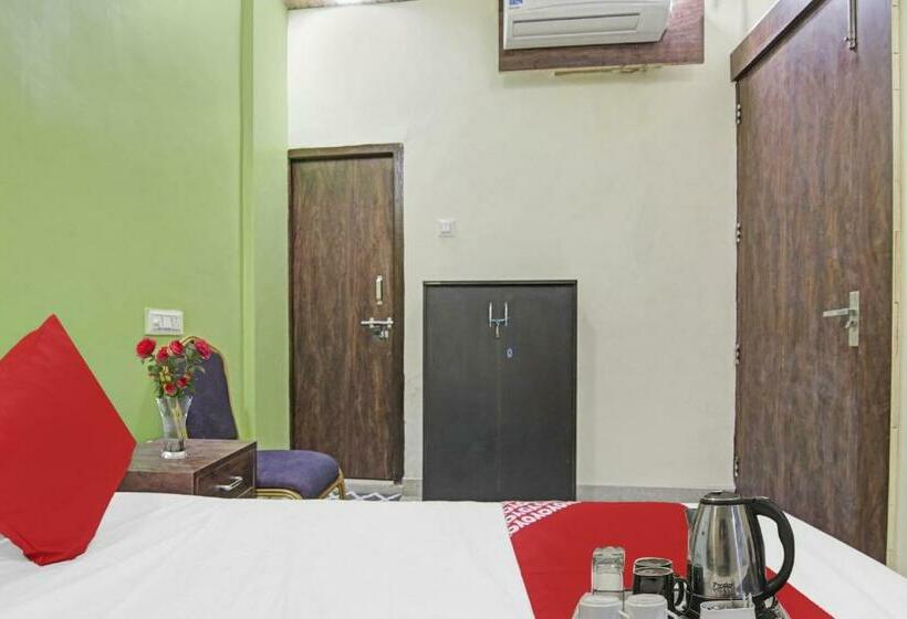 Отель Flagship Bawana Guest House