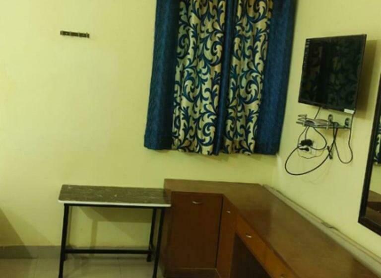 호텔 Geetha Residency