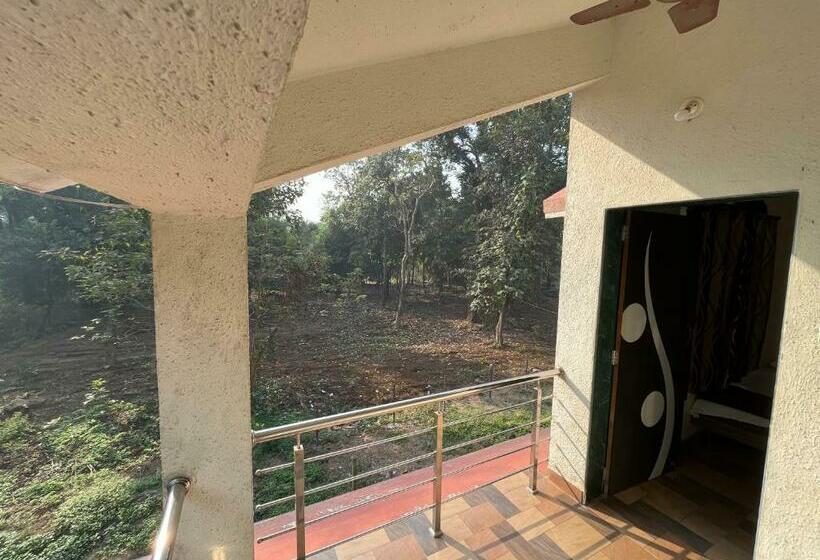 בית מלון כפרי Happy Vibes Resort