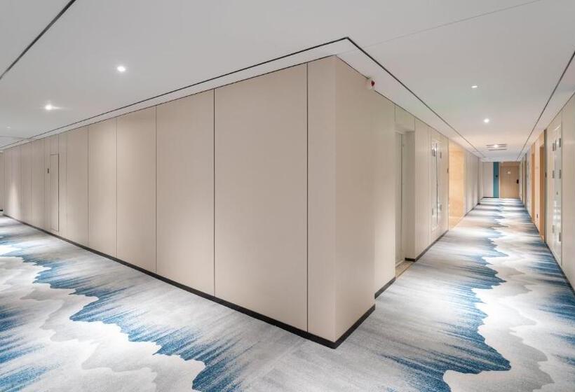 ホテル Holiday Inn Express Qingdao Northern West Coast, An Ihg