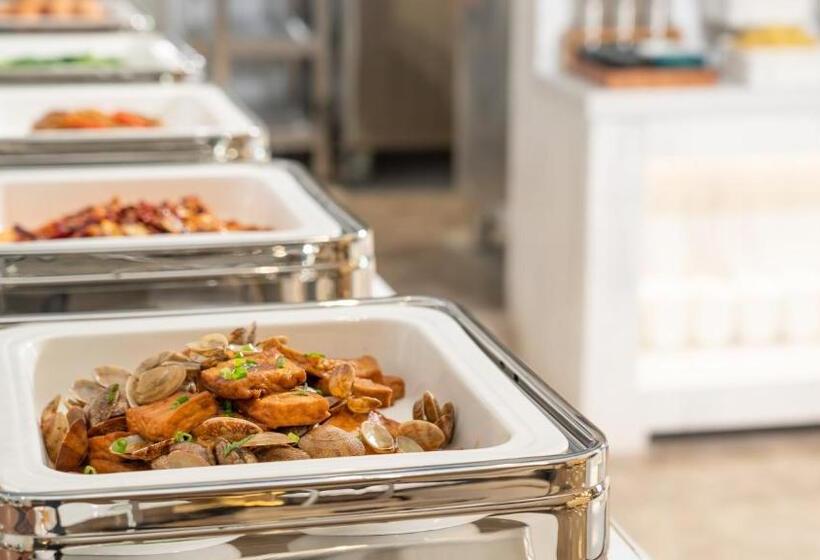 ホテル Holiday Inn Express Qingdao Northern West Coast, An Ihg