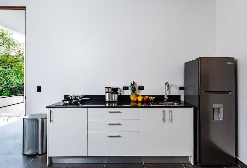 ホテル House Of Nomad   Adults Only