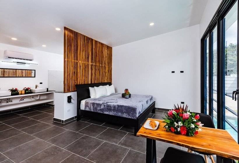 ホテル House Of Nomad   Adults Only