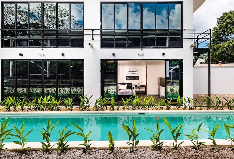 ホテル House Of Nomad   Adults Only