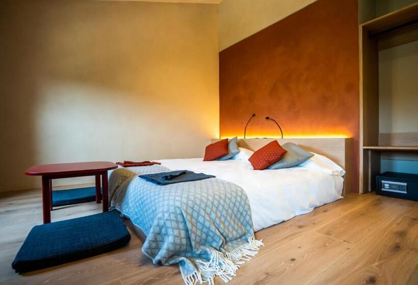 בית מלון כפרי Japonès Puigpinós