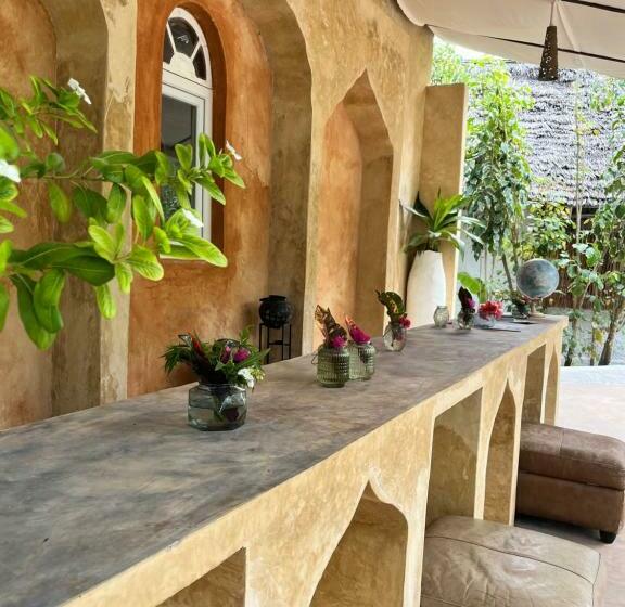 فندق Karanga Bungalows