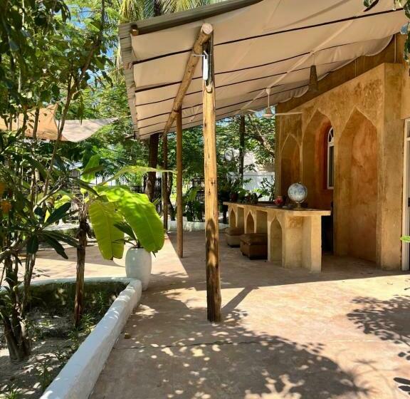 فندق Karanga Bungalows